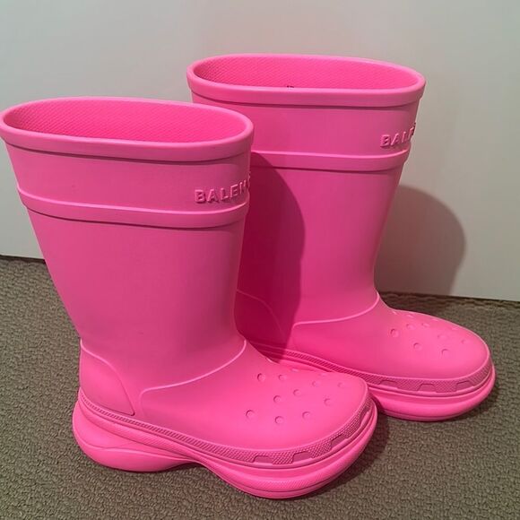 Balenciaga Pink Winter Rain Boots - Picture 2 of 5